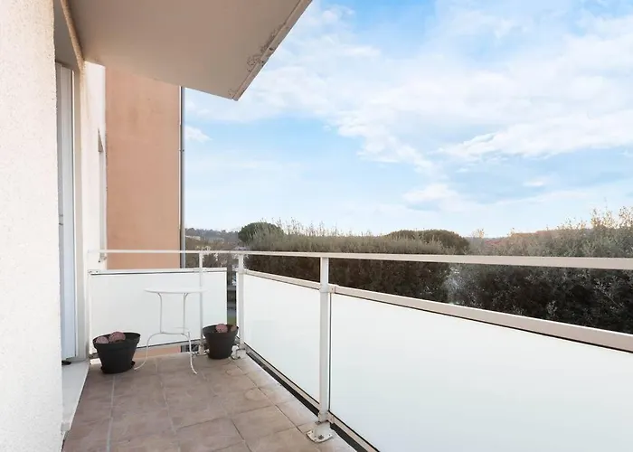 Appartement Joli Loft Equipe, Tennis, Piscine